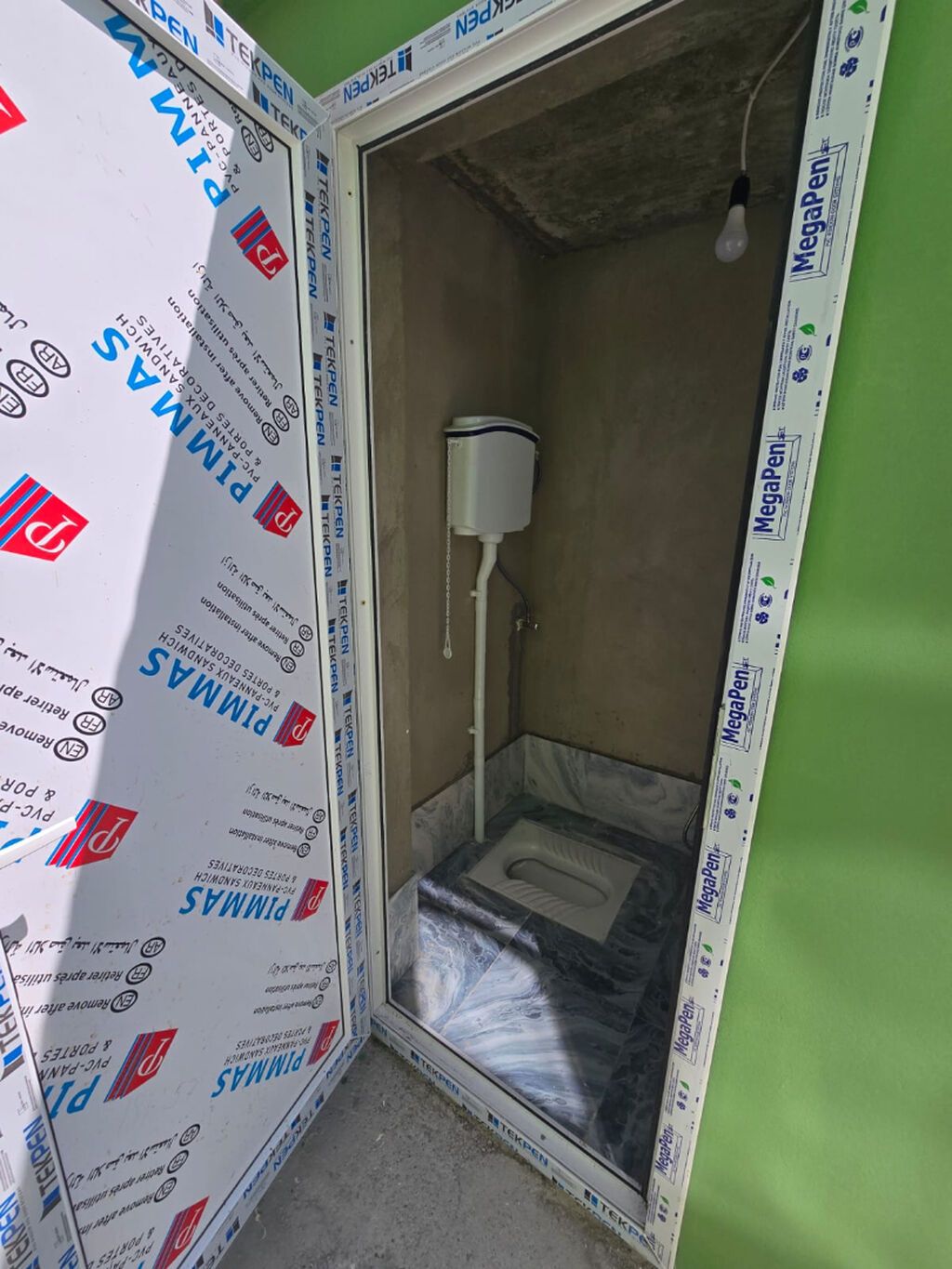 4 otaqlı, 200 kv. m, Yeni təmirli