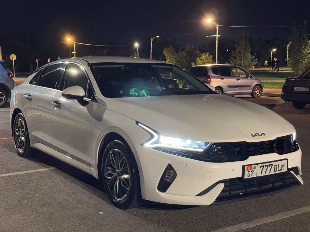 Kia K5: 2022 г., 2 л, Автомат, Гибрид, Лифтбек: фото 4
