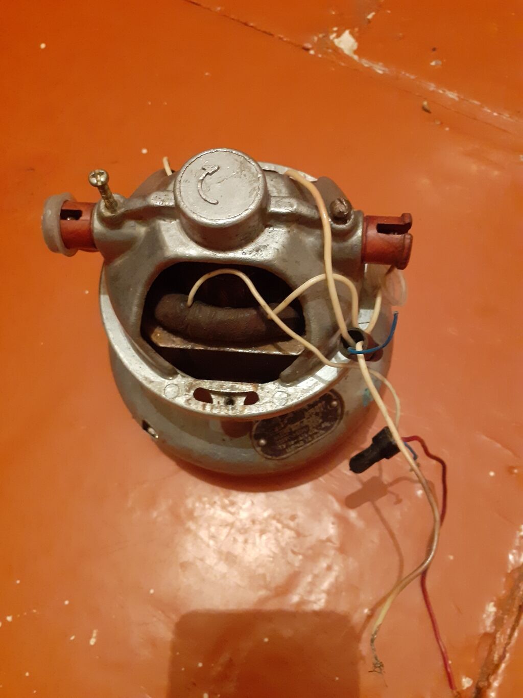 Sovetin Raket tozsovuranın Matoru və 2 ədəd dəmir borusu. | 5 AZN ...