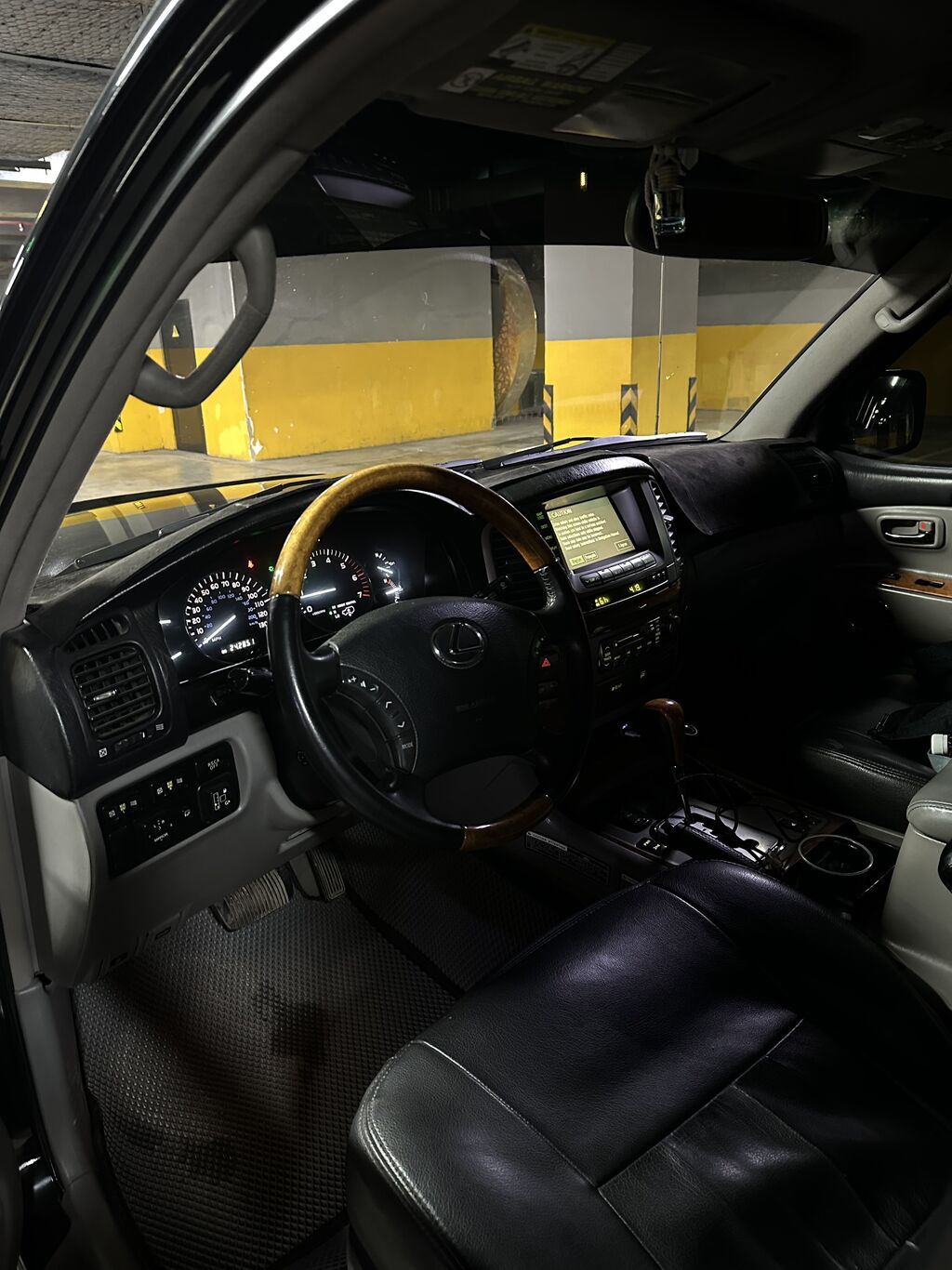 Lexus LX: 2005 г., Автомат, Газ: фото 5