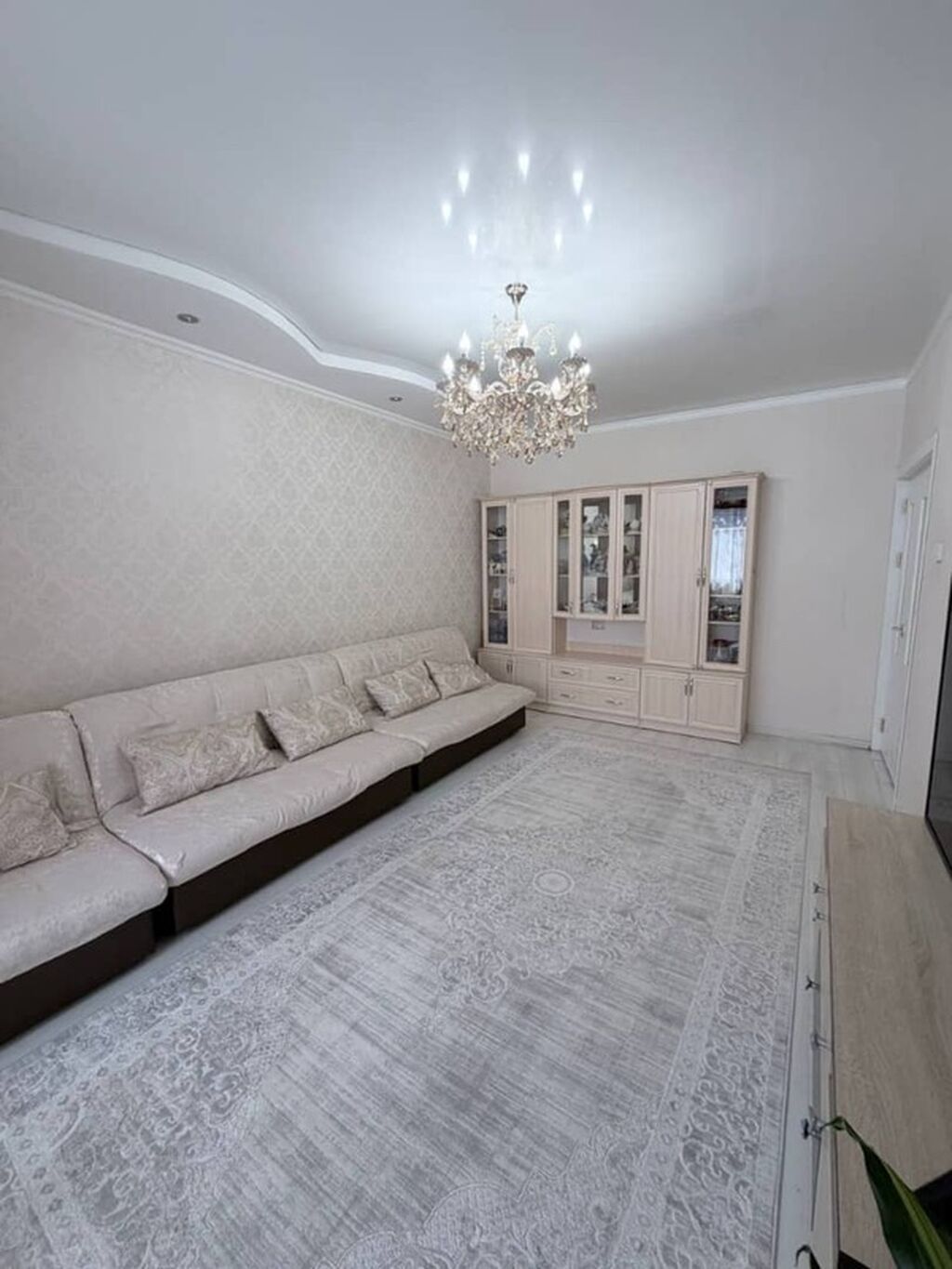 3 комнаты, 65 м², 12 мкр 105 серия, 3 этаж, Дизайнерский ремонт: фото 4