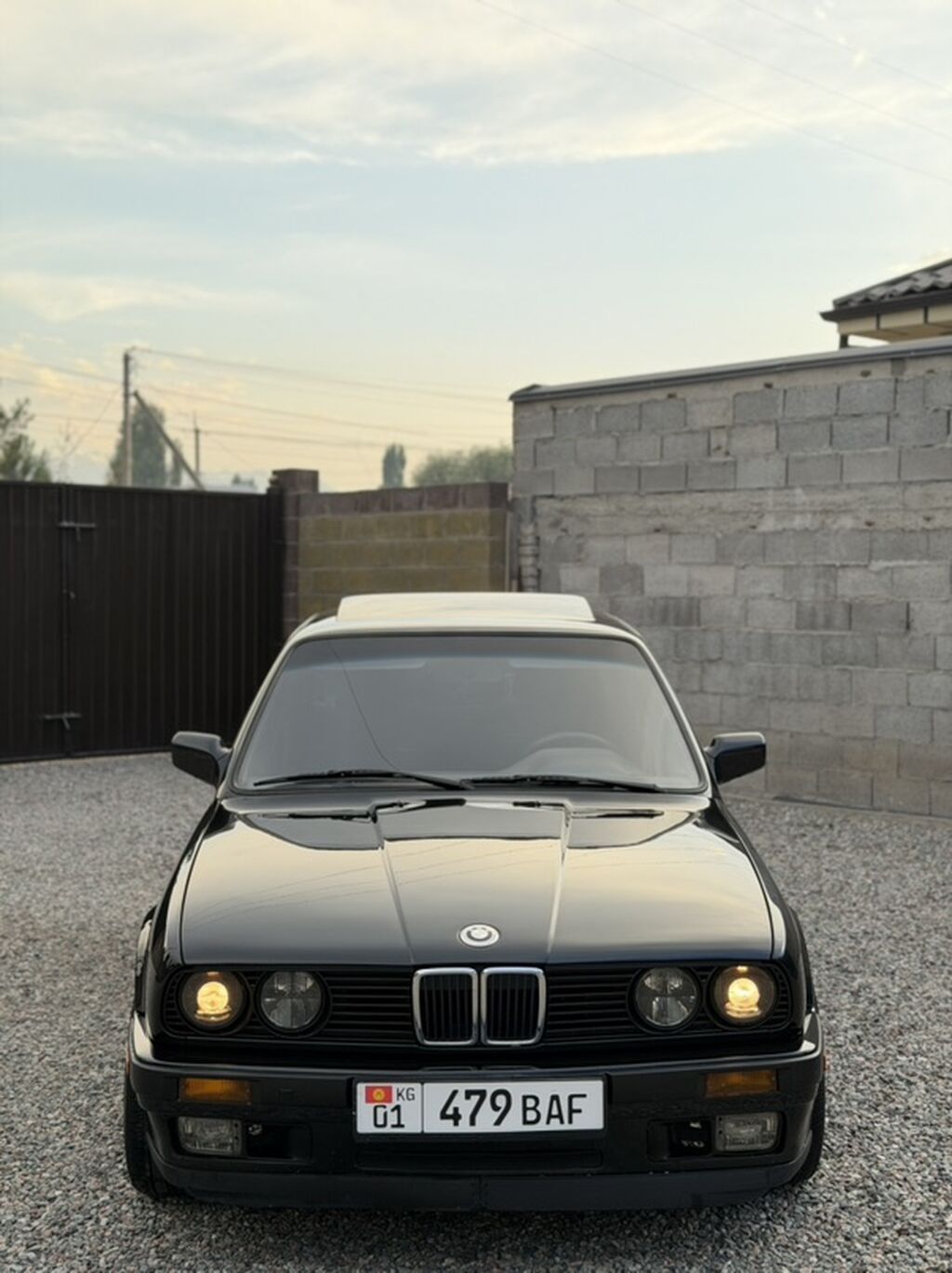 BMW 3 series: 1988 г., 2.8 л, Седан: фото 2