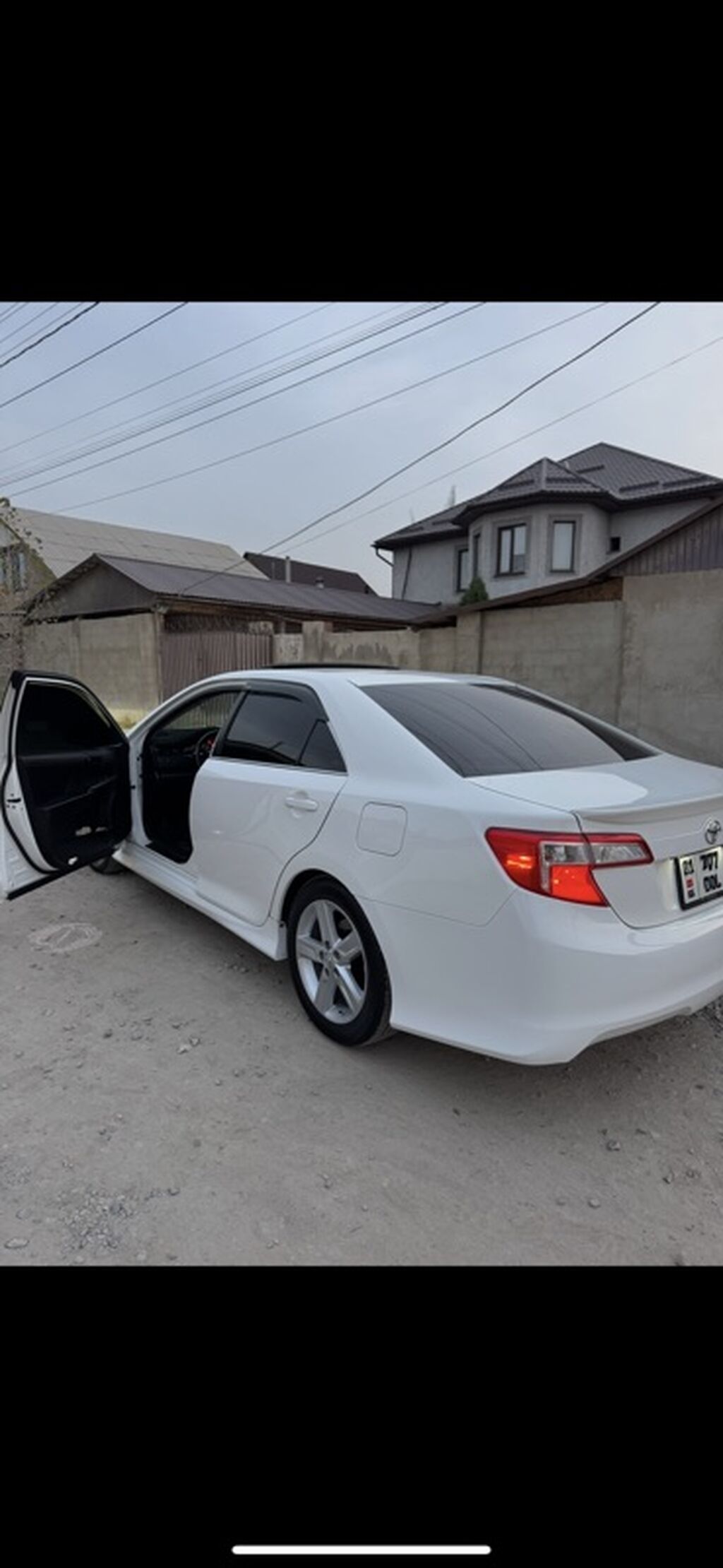 Toyota Camry: 2014 г., 2.5 л, Автомат, Бензин: фото 4