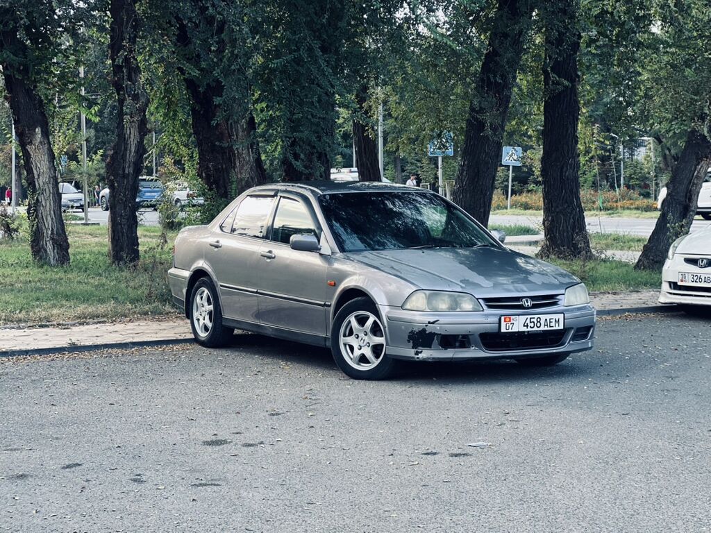 Honda Ascot: 2001 г., 1.8 л, Механика, Бензин, Седан: фото 5