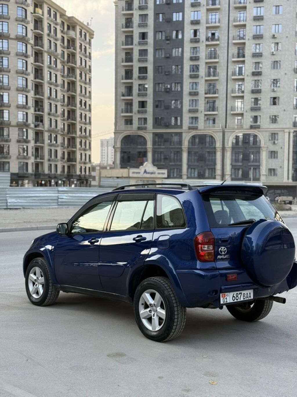 Toyota RAV4: 2005 г., 2 л, Автомат, Газ, Кроссовер: фото 4