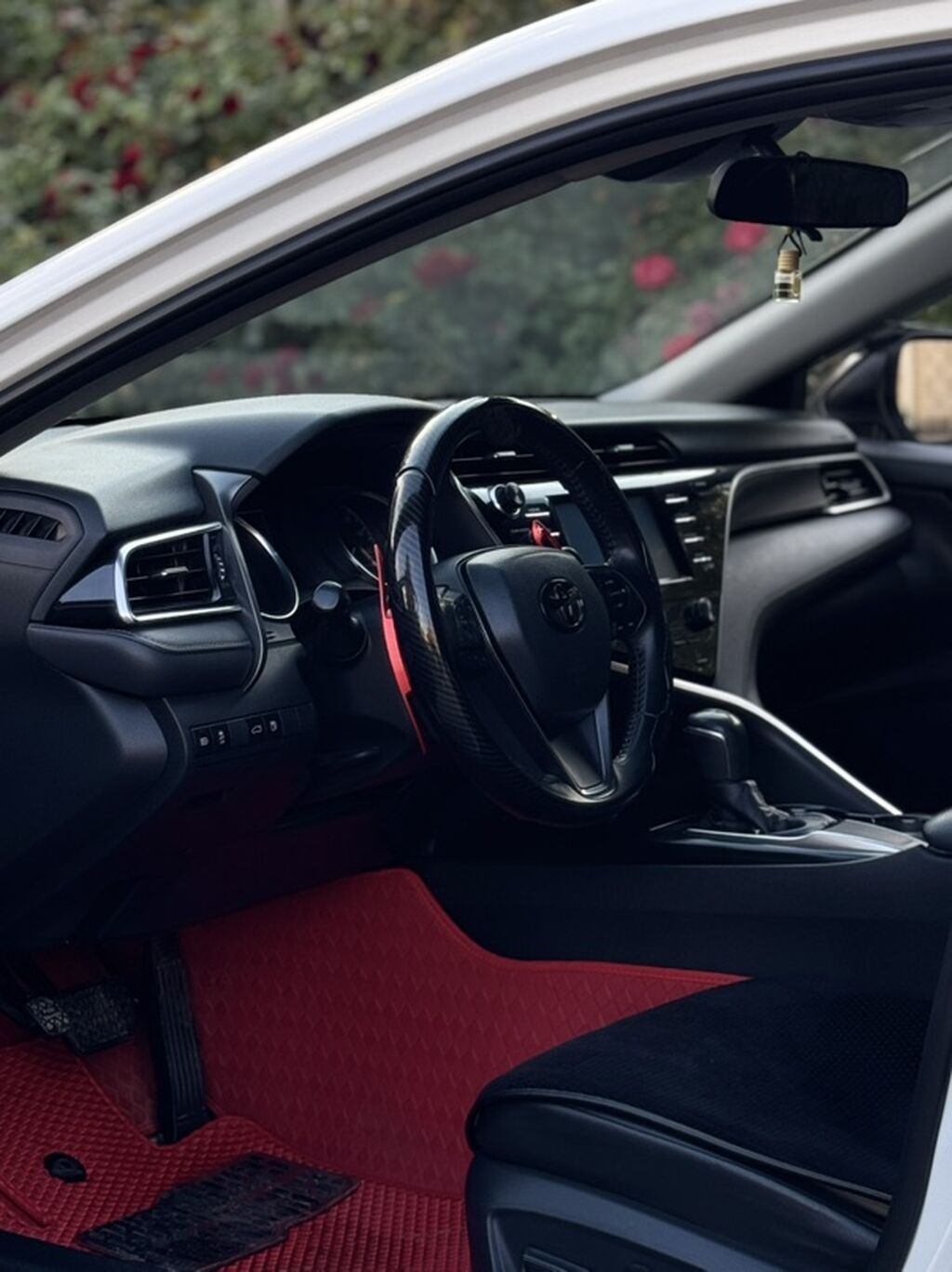 Toyota Camry: 2018 г., 2.5 л, Автомат, Бензин, Седан: фото 8