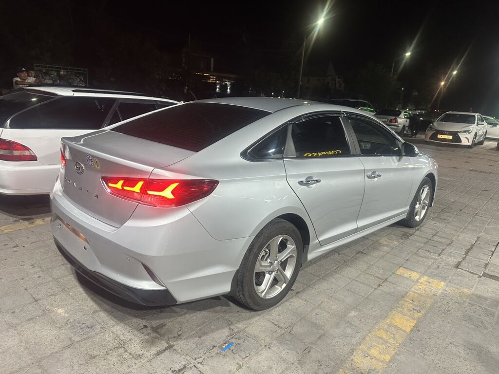Hyundai Sonata: 2021 г., 2 л, Автомат, Газ, Седан: фото 3