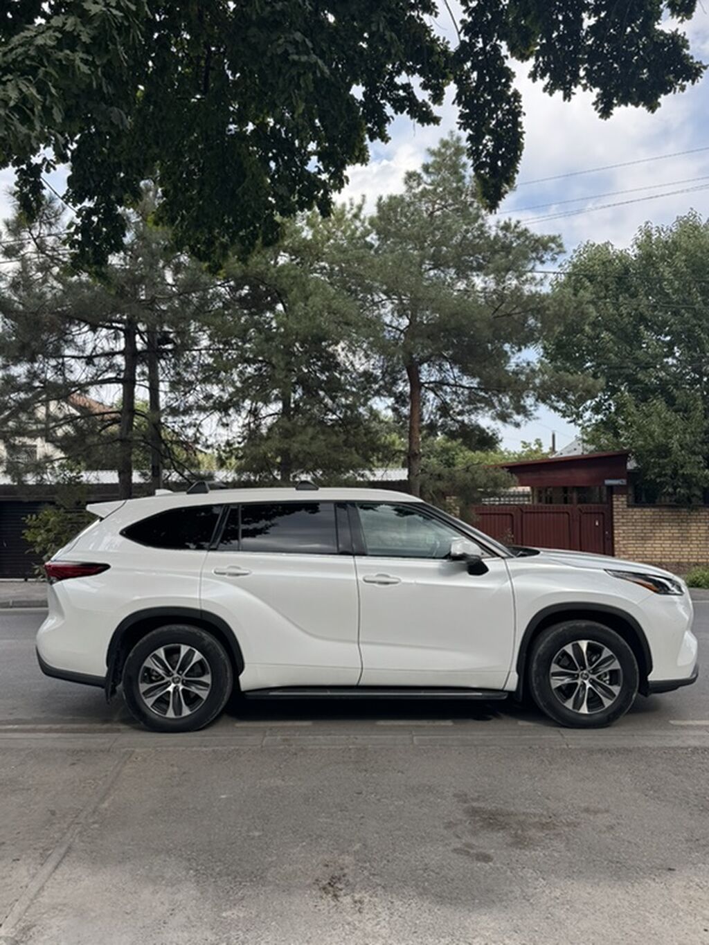 Toyota Highlander: 2022 г., 3.5 л, Автомат, Бензин, Кроссовер: фото 2