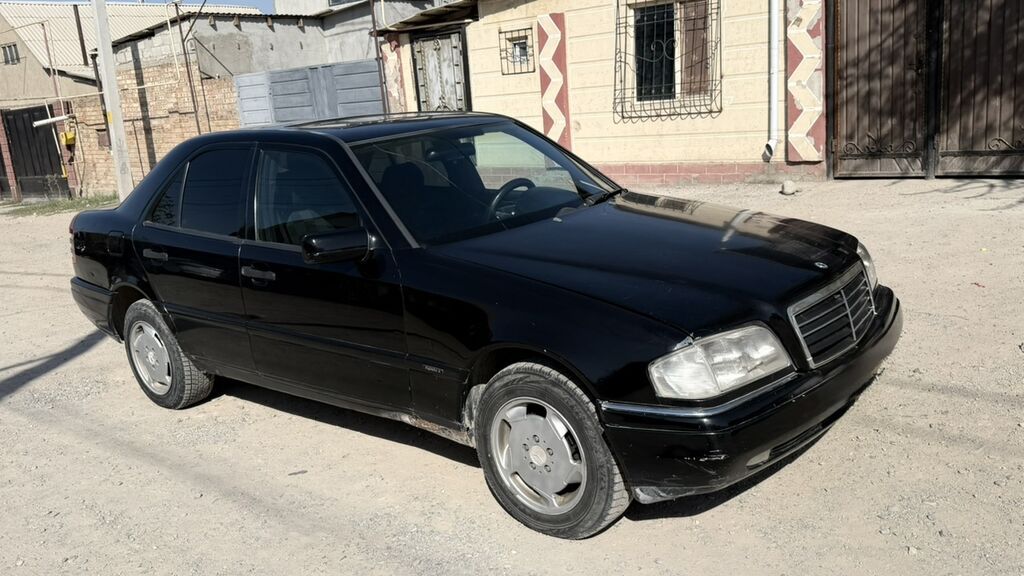 Mercedes-Benz C-Class: 1994 г., 2.2 л, Автомат, Газ, Седан: фото 5