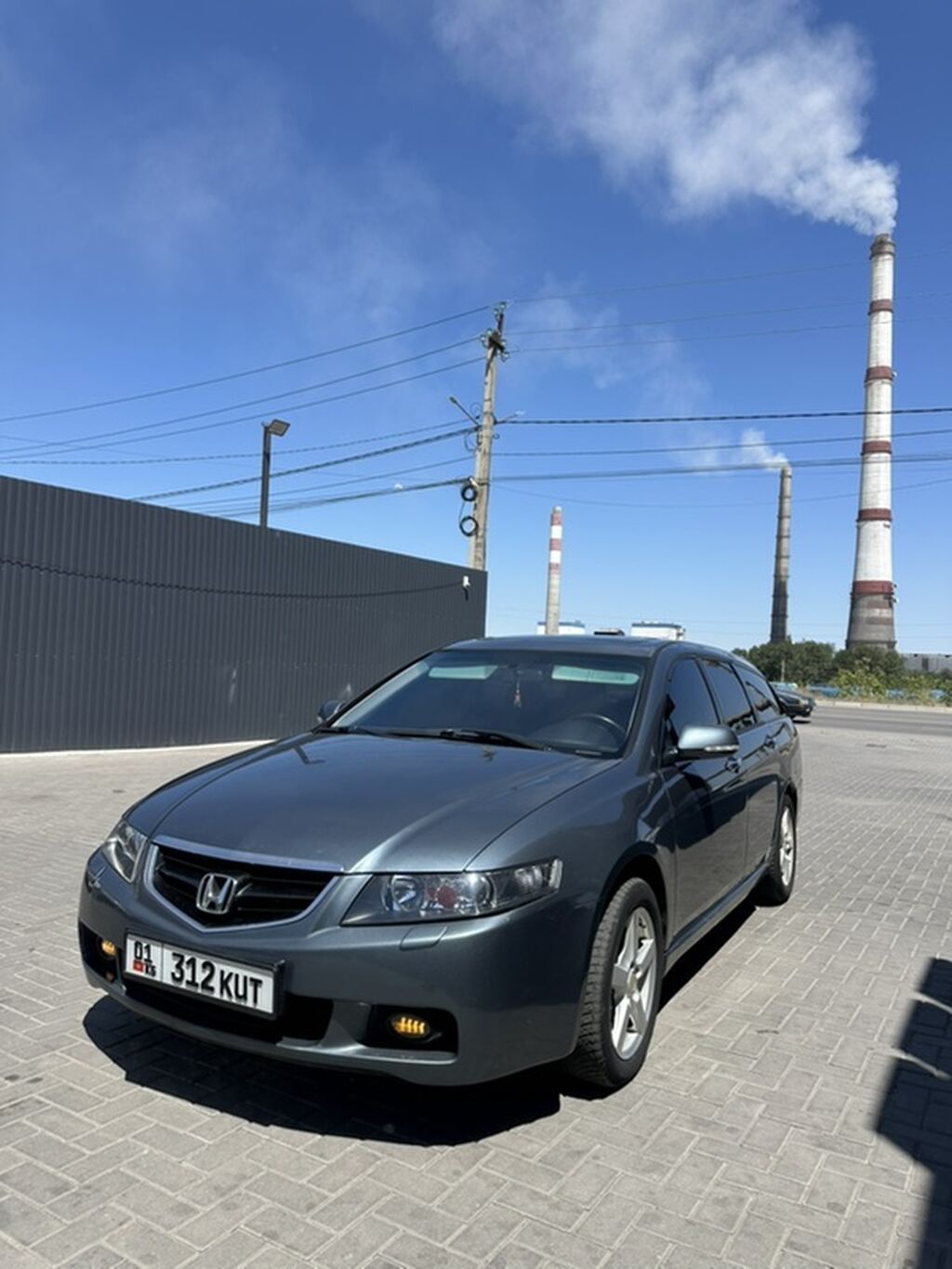 Honda Accord: 2003 г., 2.4 л, Автомат, Бензин, Универсал: фото 2