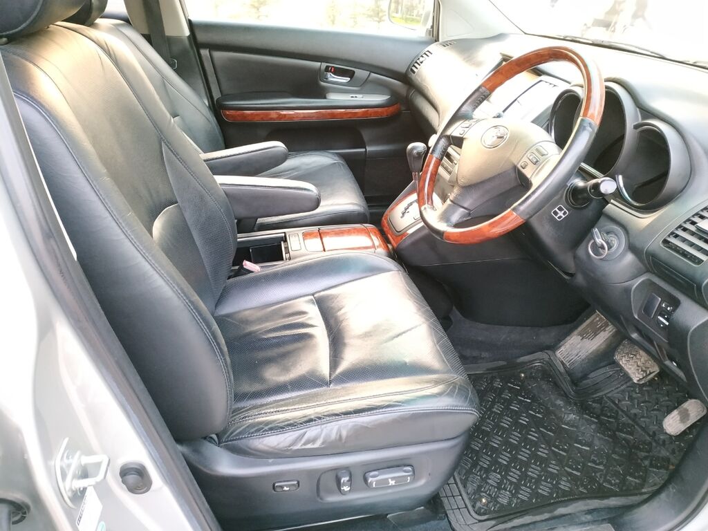 Toyota Harrier 2003 салон