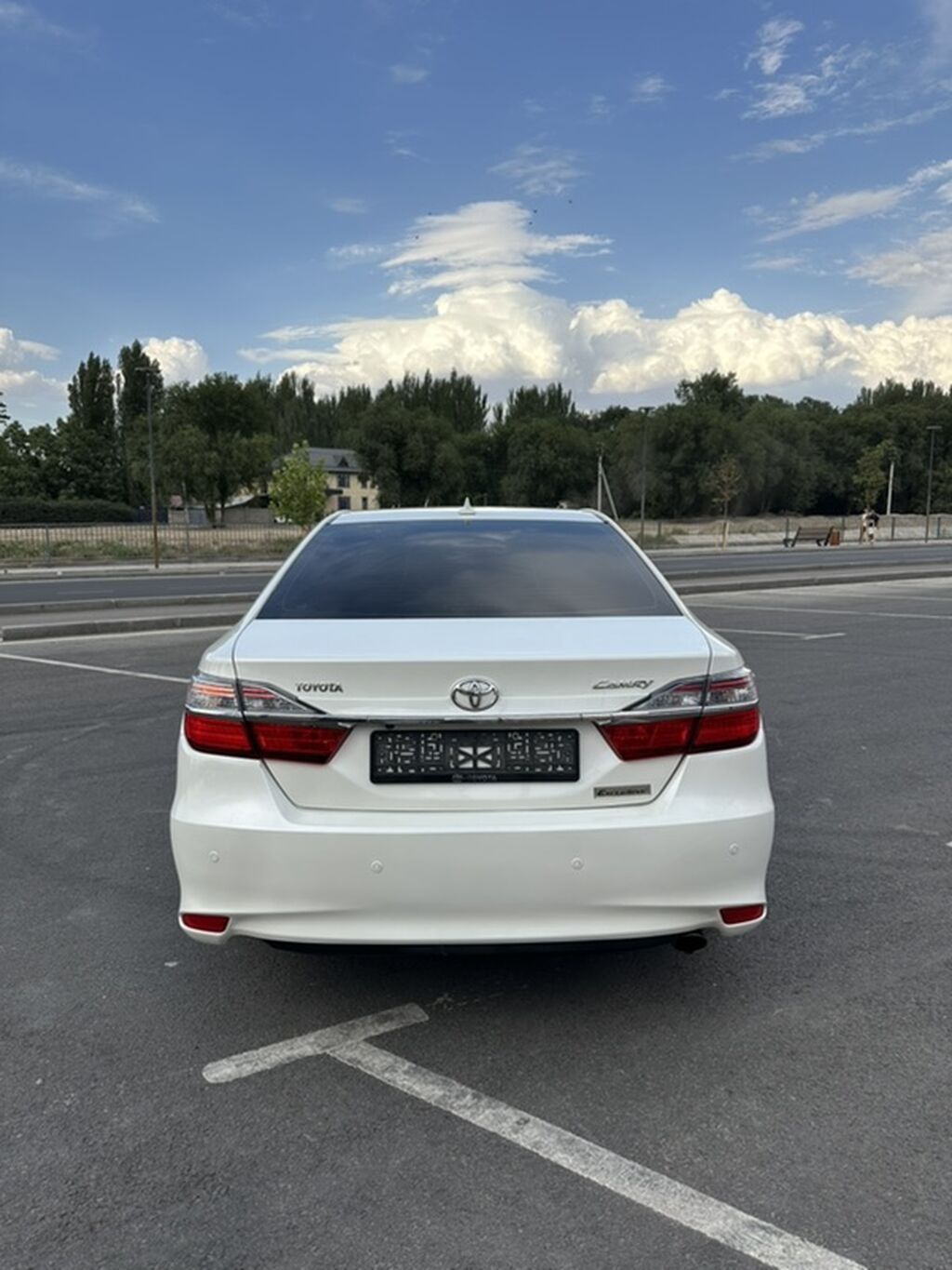 Toyota Camry: 2017 г., Бензин, Седан: фото 2