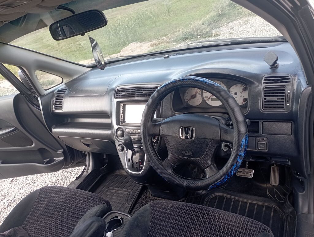 Honda Stream: 2002 г., 2 л, Автомат, Бензин, Минивэн: фото 5