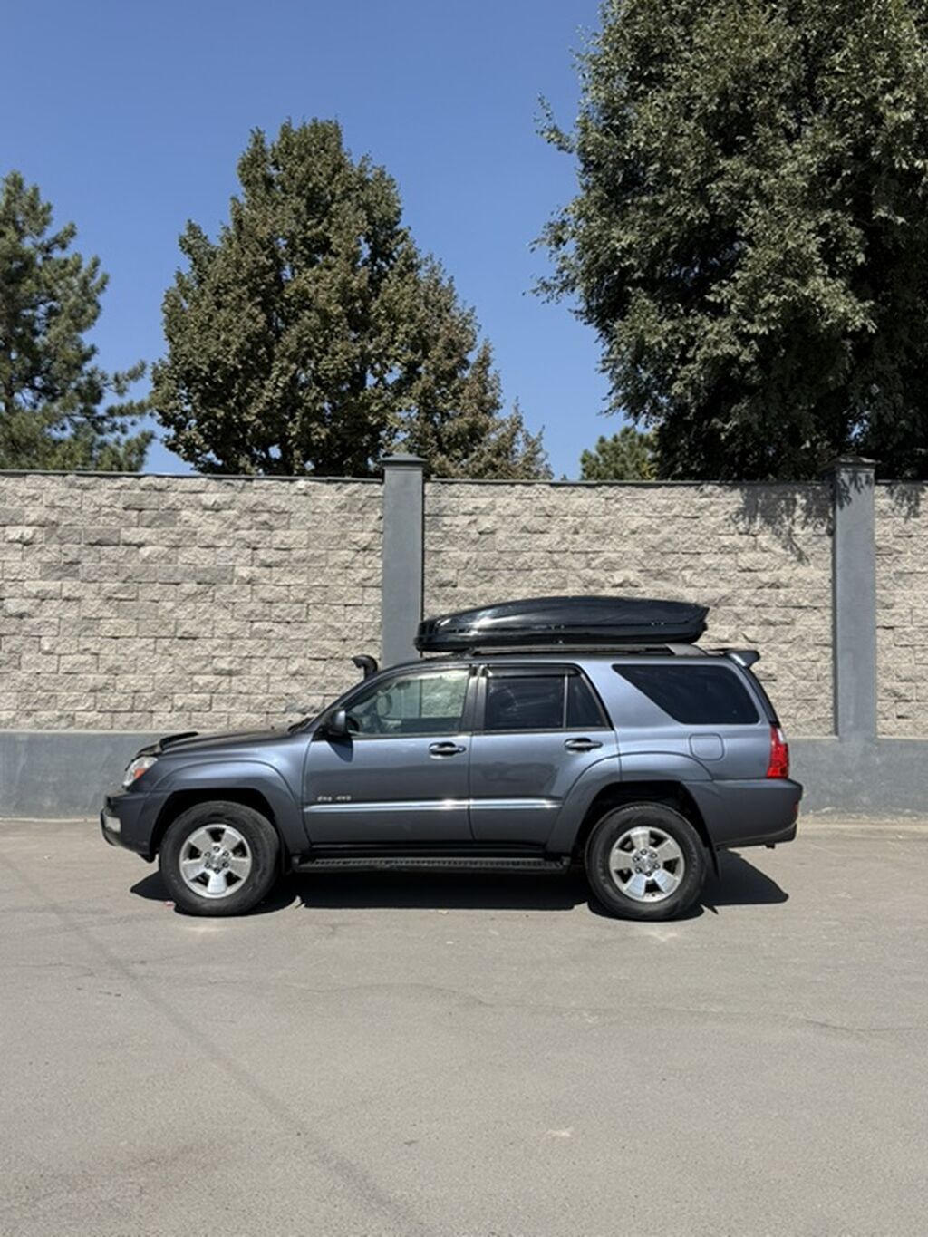 Toyota 4Runner: 2003 г., 4 л, Автомат, Бензин, Внедорожник: фото 3
