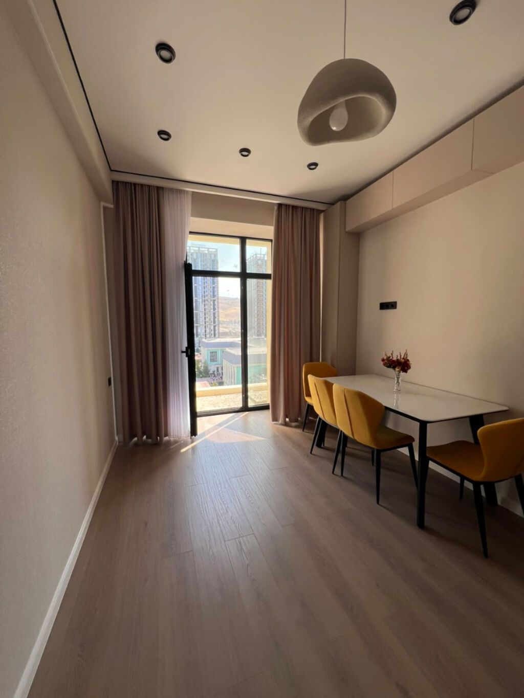 2 комнаты, 58 м², Асанбай мкр Элитка, 8 этаж, Евроремонт: фото 1
