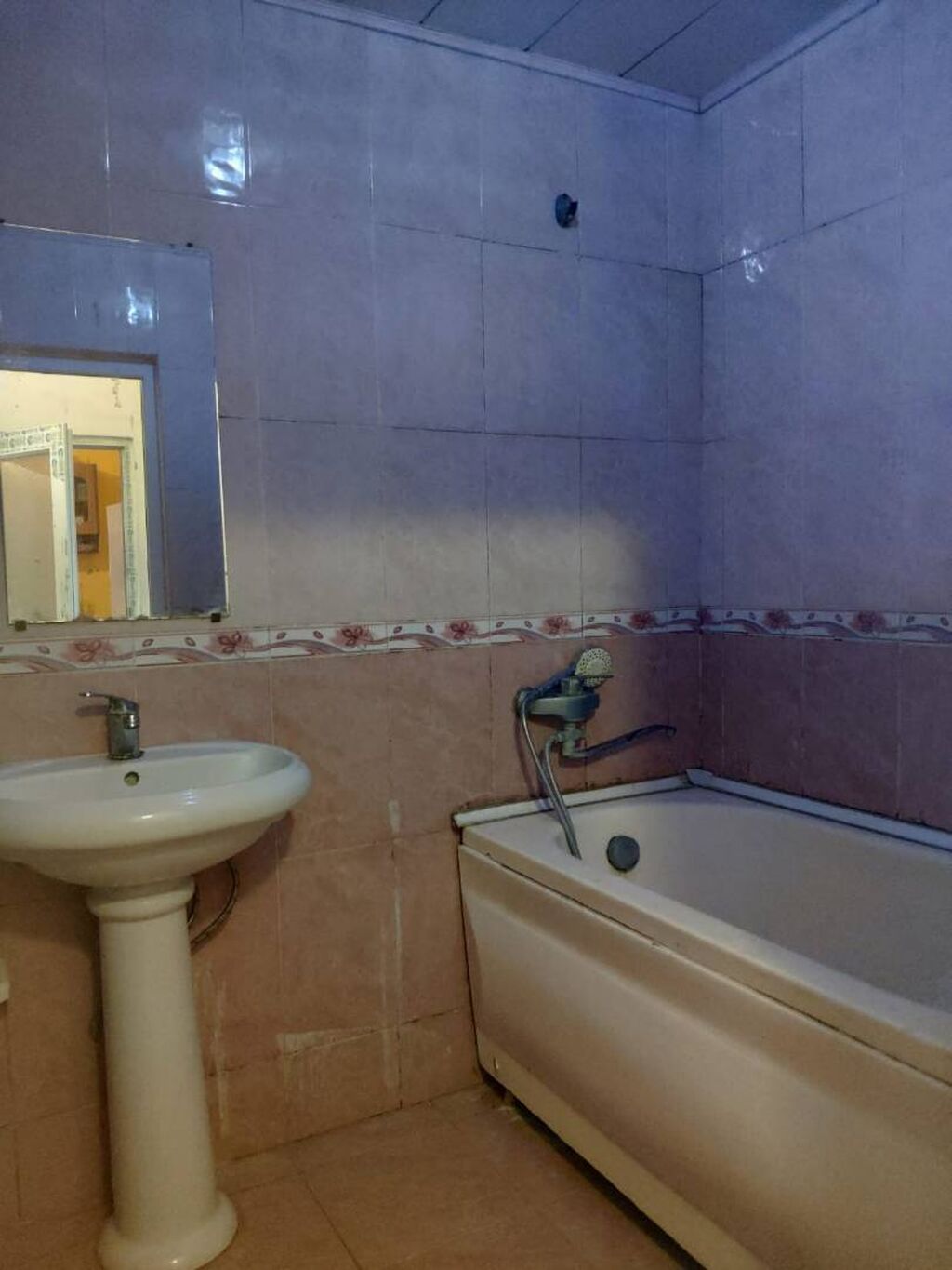 Bakı, 2 otaqlı, Köhnə tikili, m. Gənclik, 51 kv. m