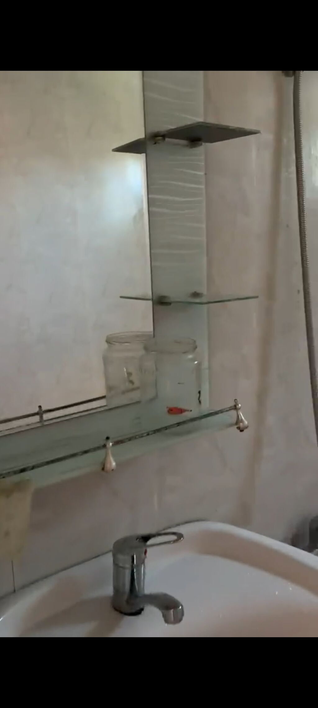 60 kv. m, 2 otaqlı, Qaz, İşıq, Su