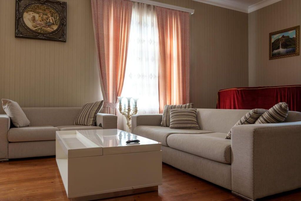 Görədil 6 otaqlı, 328 kv. m, Yeni təmirli