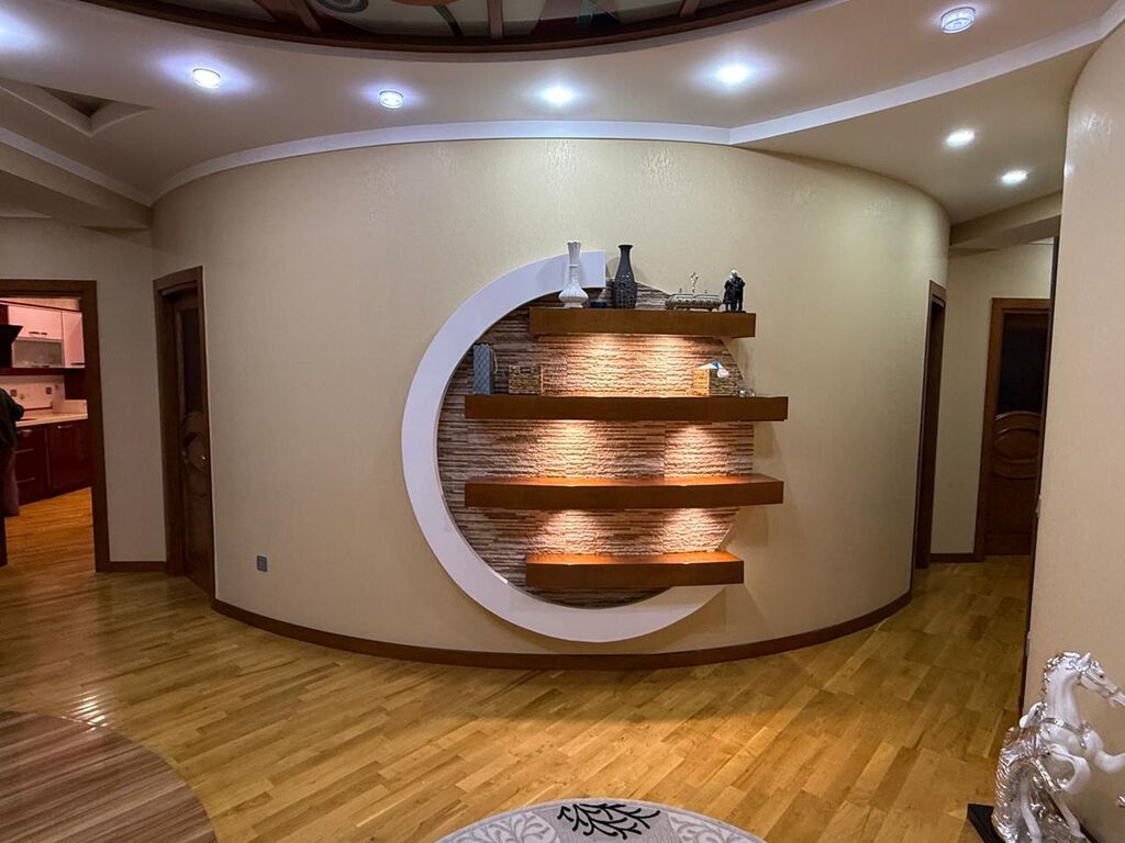 4 otaqlı, Yeni tikili, 154 kv. m