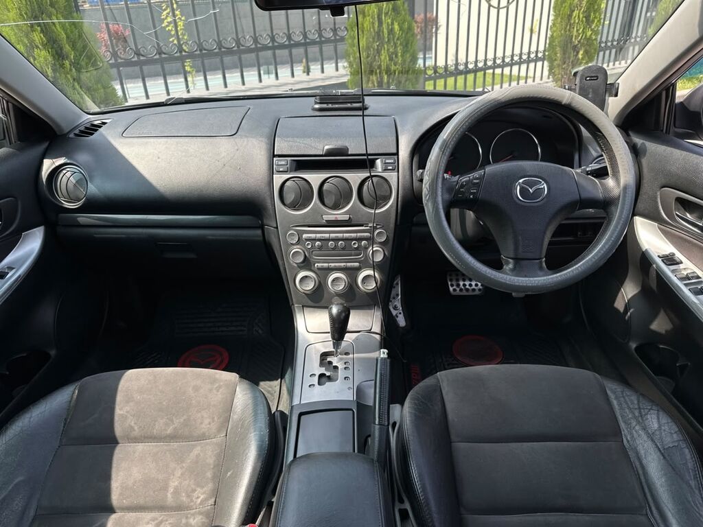 Mazda Atenza: 2004 г., 2.3 л, Автомат, Бензин, Седан: фото 5
