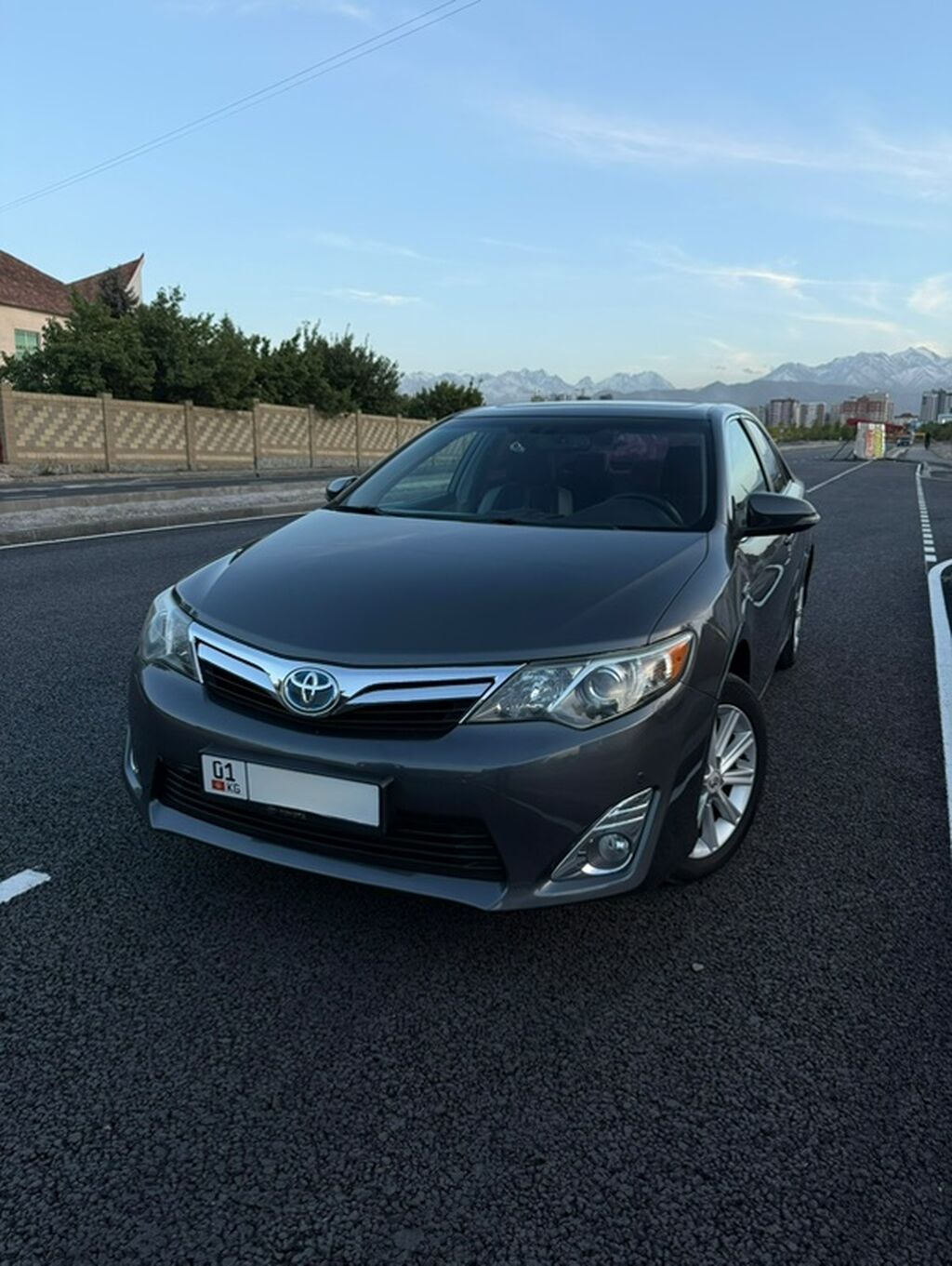 Toyota Camry: 2012 г., 2.5 л, Вариатор, Гибрид, Седан: фото 2