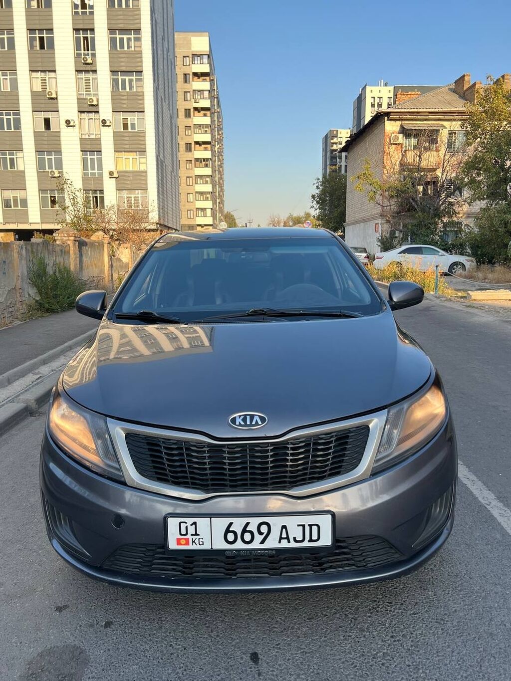 Kia Rio: 2013 г., 1.4 л, Автомат, Бензин, Седан: фото 1