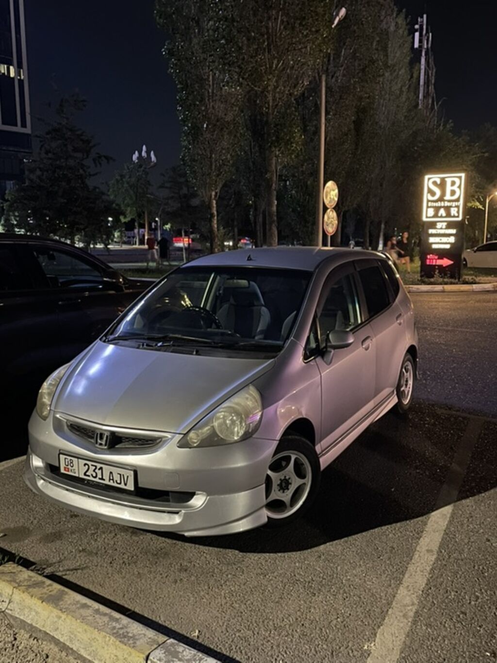 Honda Fit: 2002 г., 1.3 л, Вариатор, Бензин, Хэтчбэк: фото 2