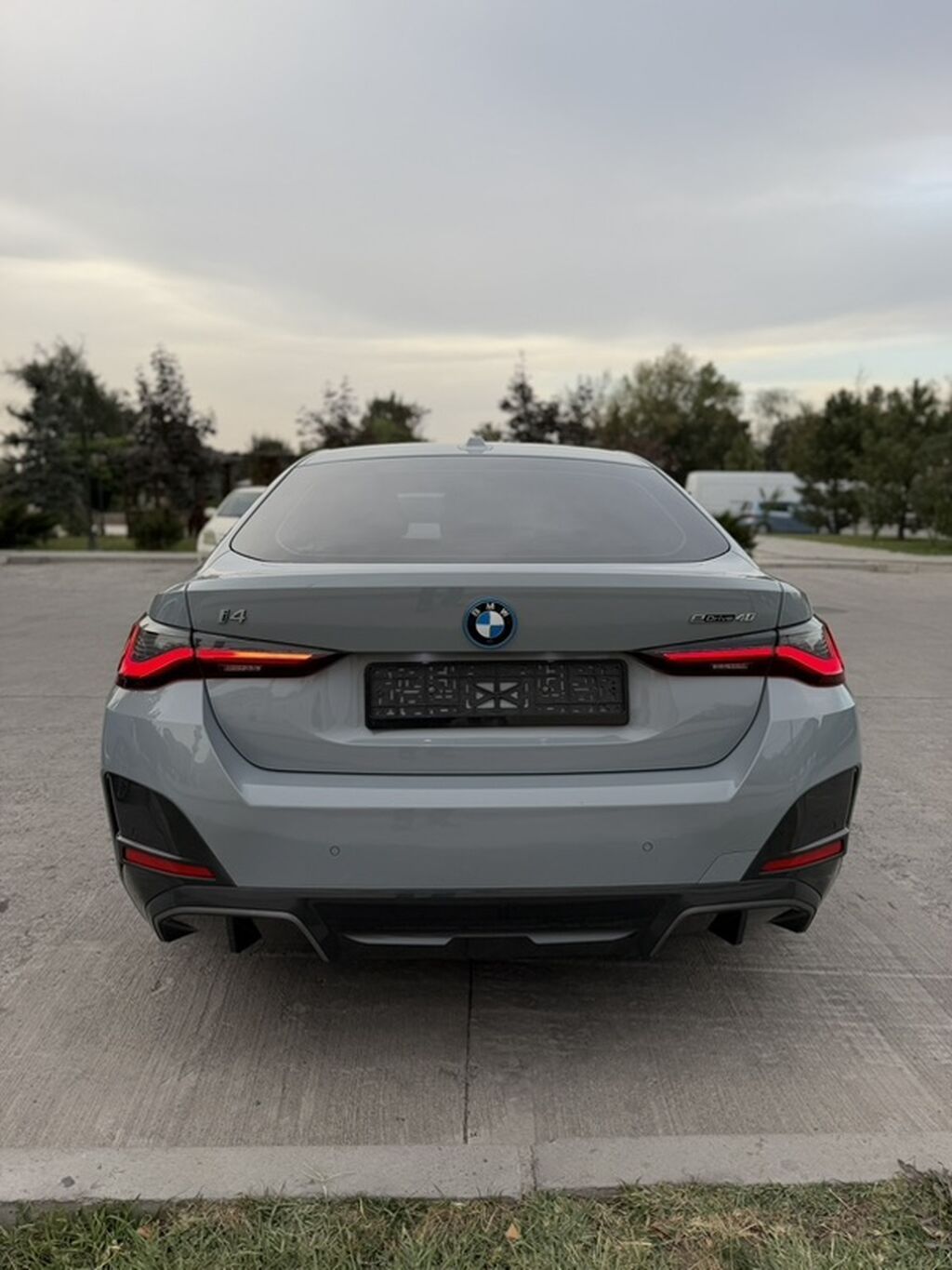 BMW i4: 2022 г., 4 л, Автомат, Электромобиль, Фастбек: фото 8