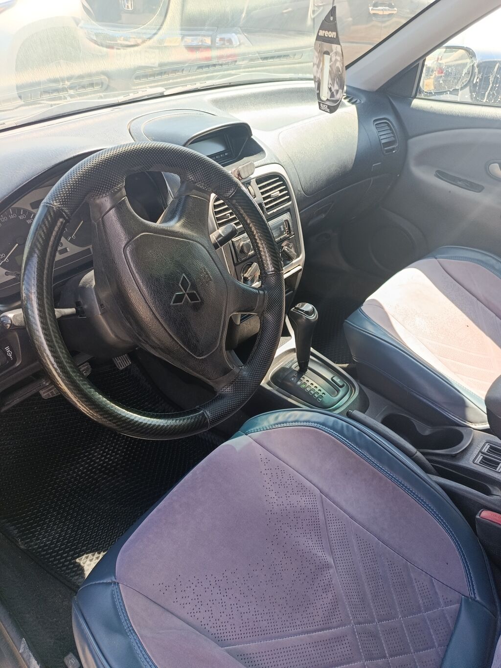 Mitsubishi Carisma: 2003 г., 1.6 л, Автомат, Бензин, Седан: фото 6