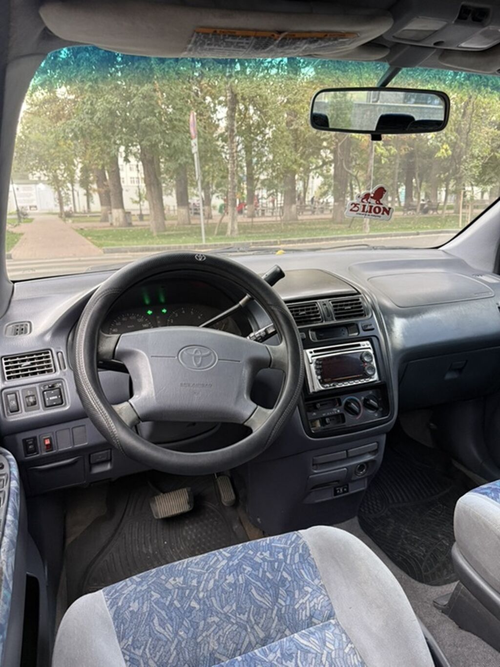 Toyota Picnic: 1996 г., 2 л, Автомат, Бензин, Минивэн: фото 7