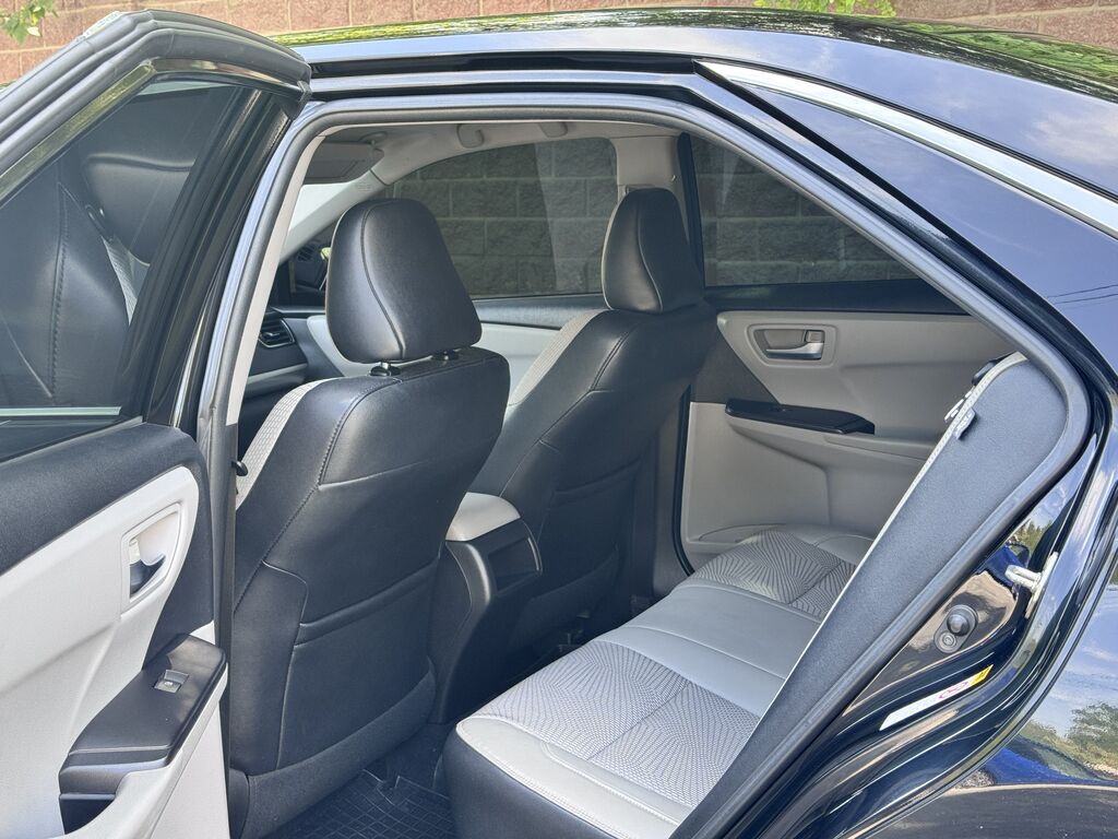 Toyota Camry: 2016 г., 2.5 л, Автомат, Бензин, Седан: фото 7