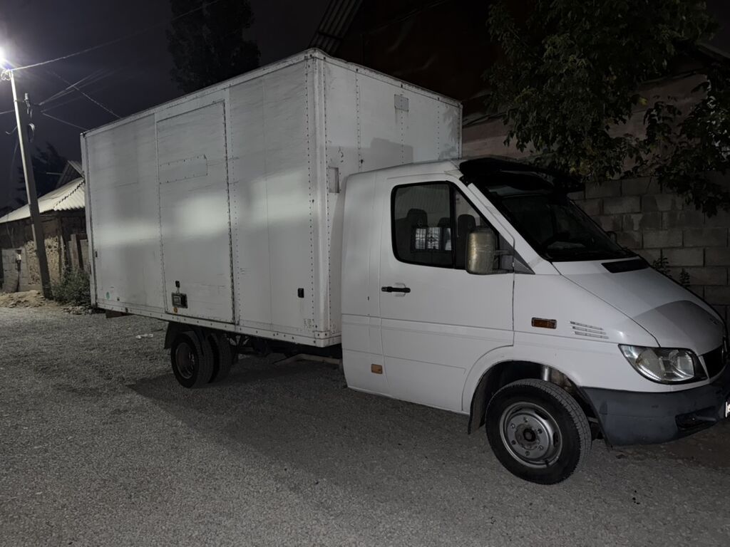 Mercedes-Benz Sprinter
