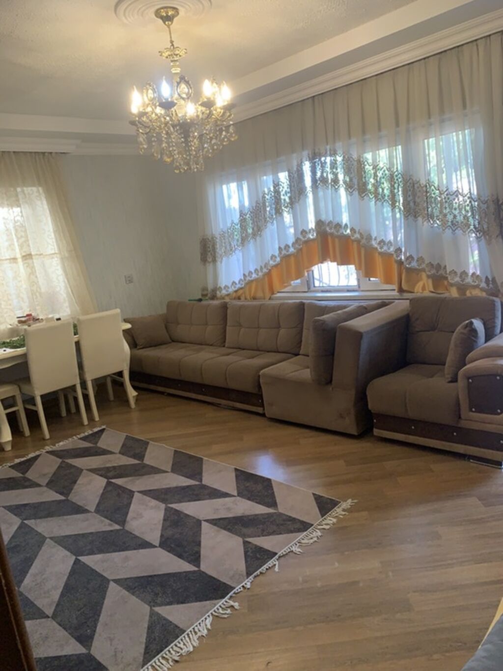 3 otaqlı, 70 kv. m, Orta təmir