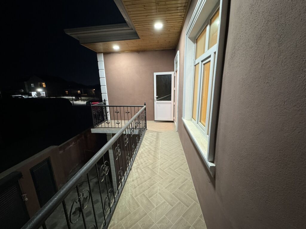 6 otaqlı, 180 kv. m, Kredit var, Yeni təmirli