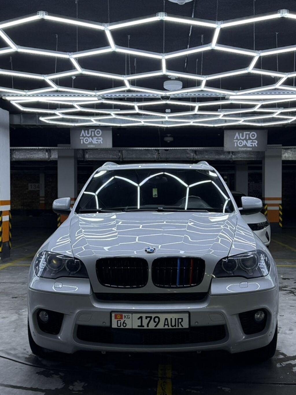 BMW X5: 2011 г., 4.4 л, Типтроник, Бензин, Кроссовер: фото 2