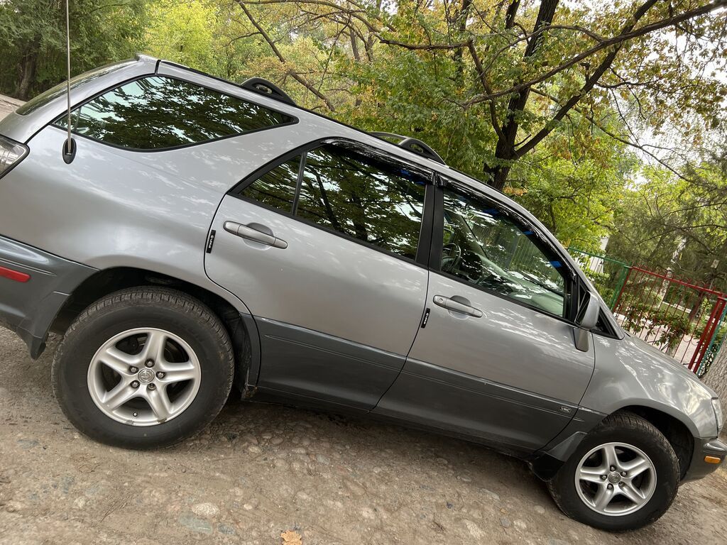Lexus RX: 2002 г., Автомат, Бензин, Кроссовер: фото 2