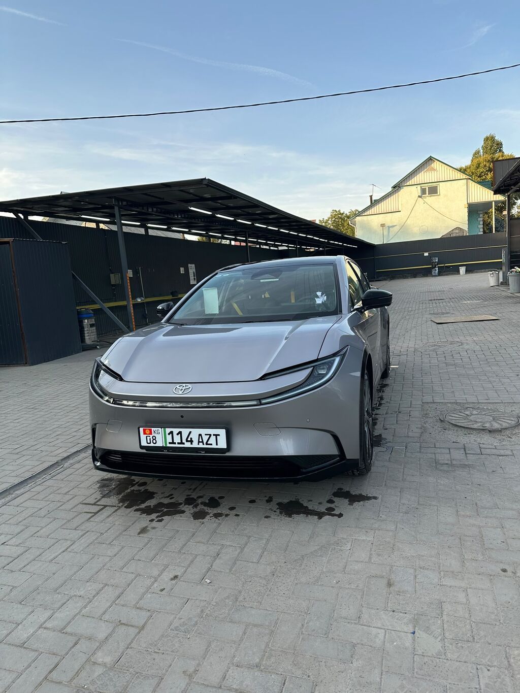 Toyota bZ5: 2026 г., 0.1 л, Автомат, Электромобиль, Седан: фото 2