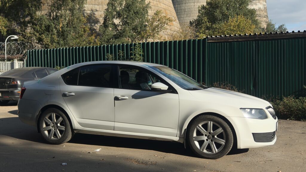 Skoda Octavia: 2013 г., 1.4 л, Автомат, Бензин, Лифтбек: фото 6