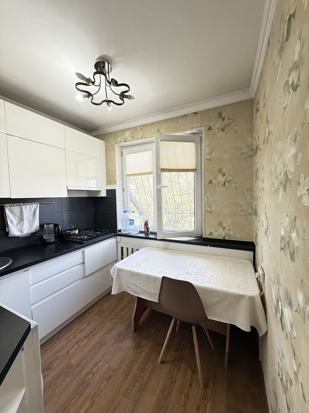 3 комнаты, 58 м², Дордой Плаза ТРЦ 104 серия, 5 этаж, Косметический ремонт: фото 7