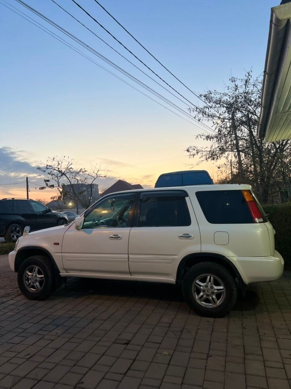 Honda CR-V: 1999 г., 2 л, Автомат, Бензин, Кроссовер: фото 2