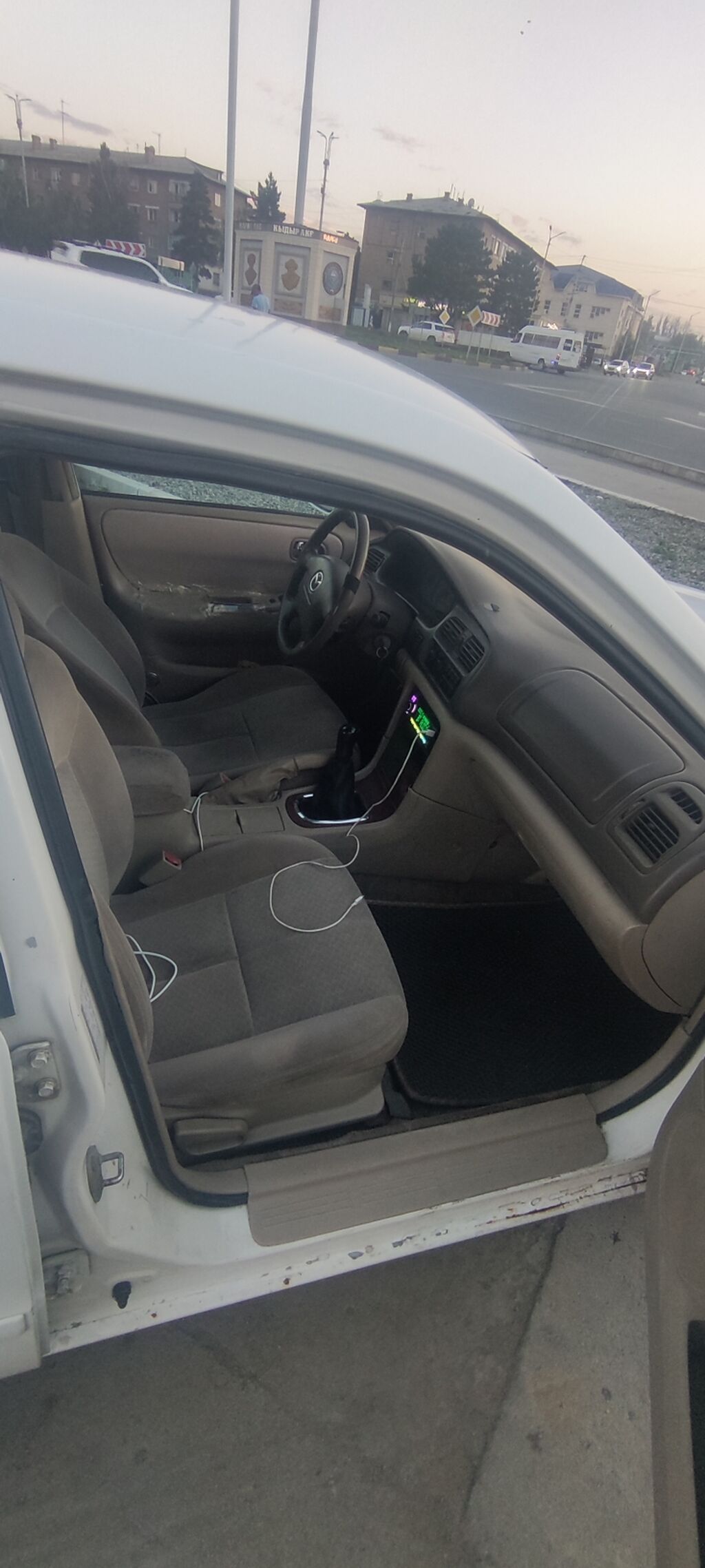 Mazda 626: 2001 г., 1.8 л, Механика, Бензин, Седан: фото 5
