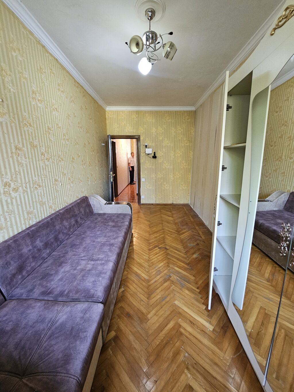 Bakı, 7-ci mikrorayon, 3 otaqlı, Köhnə tikili, m. Dərnəgül, 75 kv. m