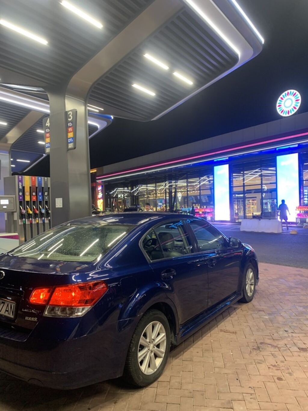 Subaru Legacy: 2010 г., 2.5 л, Автомат, Газ, Седан — фото 5