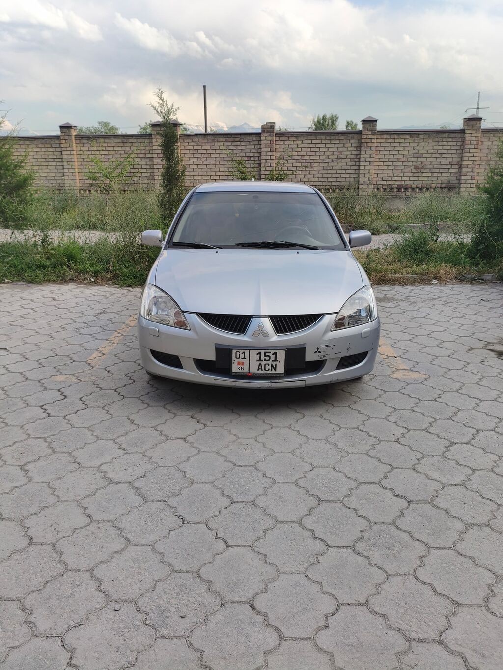 Mitsubishi Lancer: 2003 г., 1.6 л, Автомат, Газ, Седан — фото 1