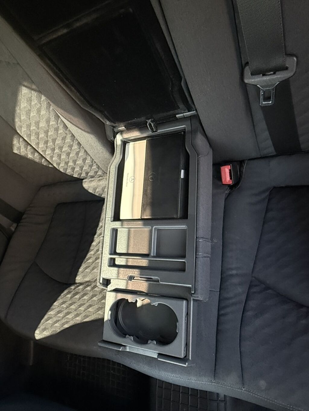 Mercedes-Benz E-Class: 2002 г., 2.6 л, Механика, Бензин, Седан: фото 7