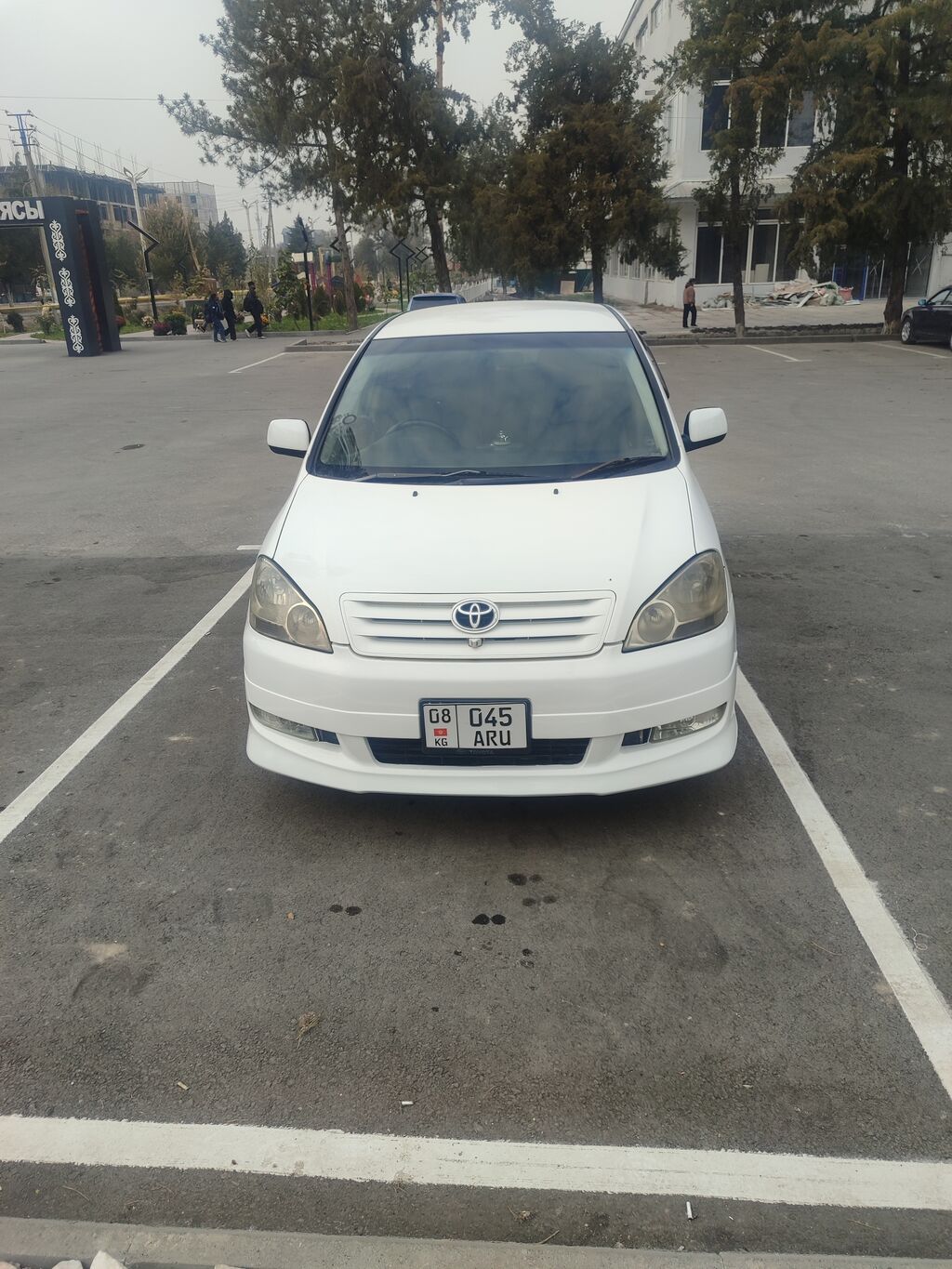Toyota Ipsum: 2001 г., 2.4 л, Автомат, Газ-бензин (ГБО), Минивэн: фото 4