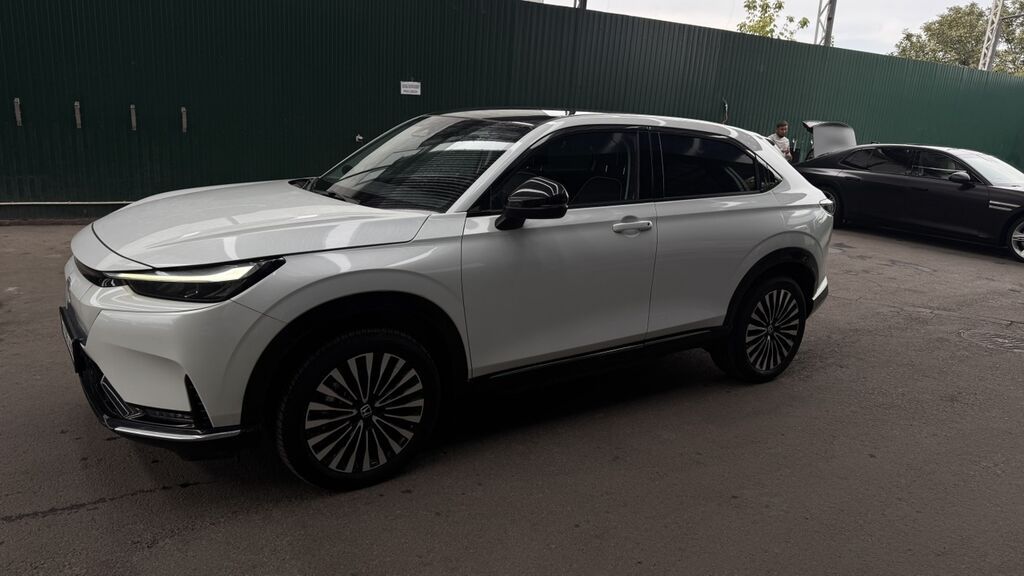 Honda e:NS1: 2023 г., 1 л, Автомат, Электромобиль, Кроссовер: фото 2