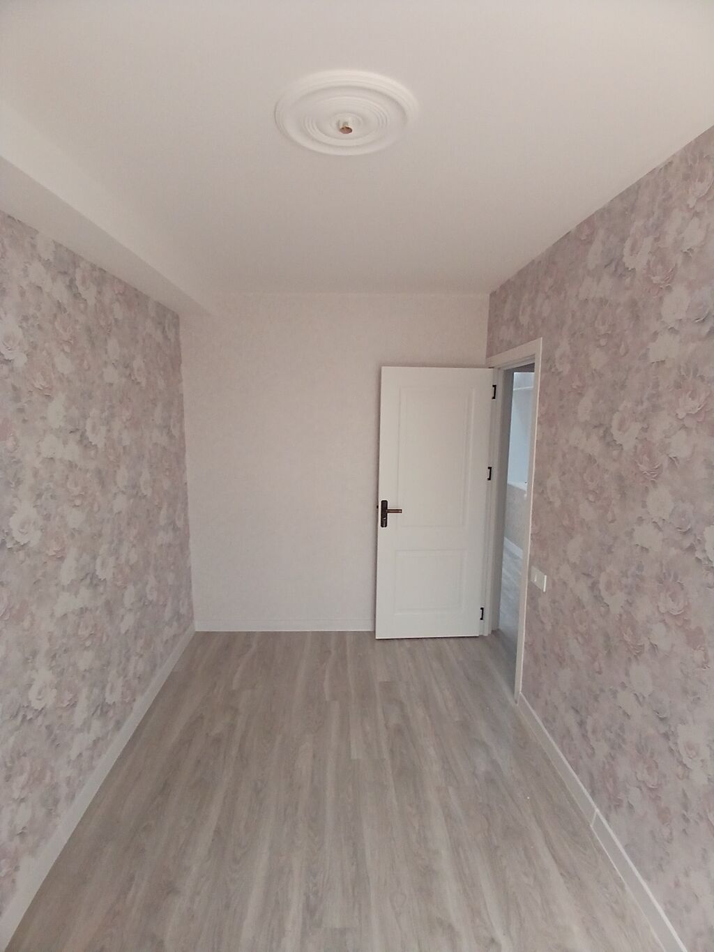 3 otaqlı, 150 kv. m, Kredit yoxdur, Yeni təmirli