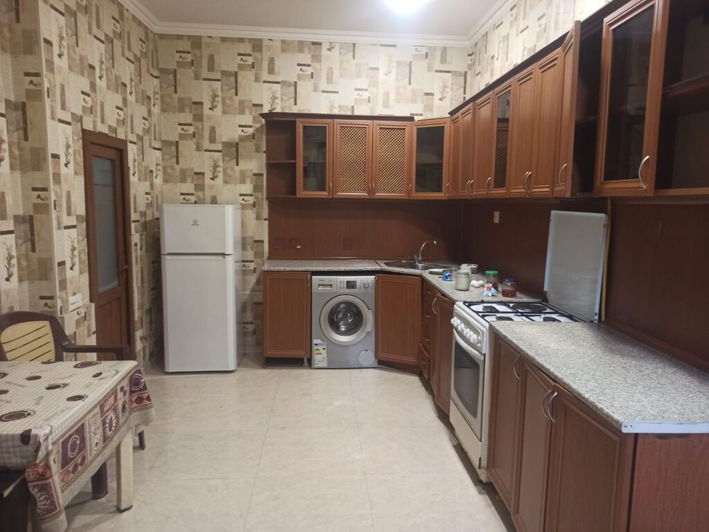 Biləcəridə kirayə verilir: Tam mebellı 1 otaqlı həyət evi - Geniş