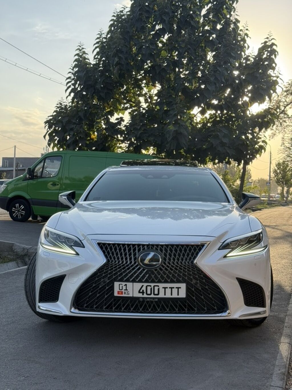 Lexus LS: 2018 г., 3.5 л, Гибрид, Седан: фото 2